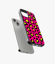 Load image into Gallery viewer, Bright Pink Leopard Print Glass Case
