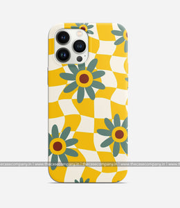 Vintage Groovy Floral Checkered Case